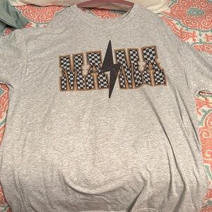 Gray Graphic T-Shirt with Bold mama Design